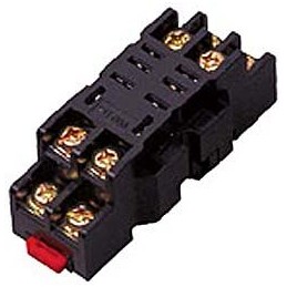 Socket for relay