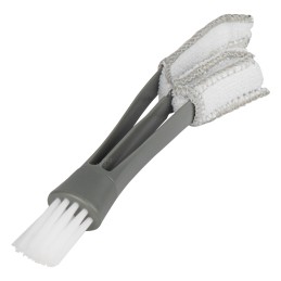 Brush for cleaning the ventilation grill