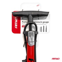 Hand metal pump with pressure gauge